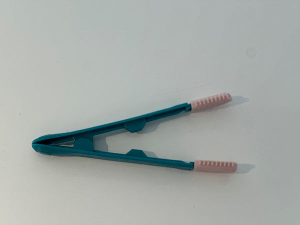 Eye Cleaning Comb