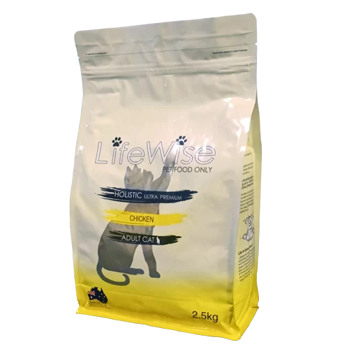 LifeWise 2.5kg bag cat food package on a white background.